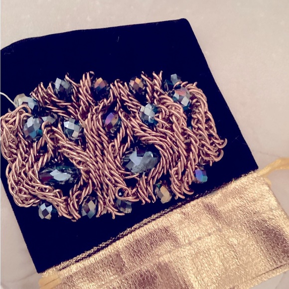 Elegant Blue  and Gold Beaded Bracelet amazing piece vintage
